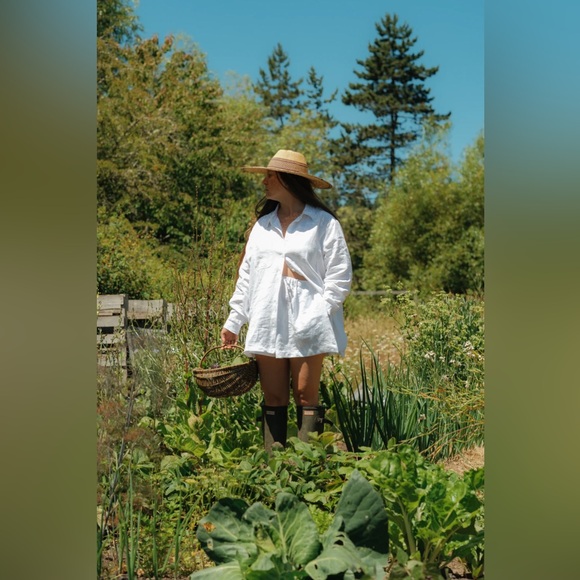 Shelter Lloyd Top in Ivory Linen - Picture 3 of 8